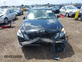 2011 Mercedes-Benz E-Class E 350 Luxury with VIN WDDHF5GB2BA356992, listed as a IAAI auction lot 41928058 with 125,525 mi miles. Bid and sale history available at carsss.com. Image 13.