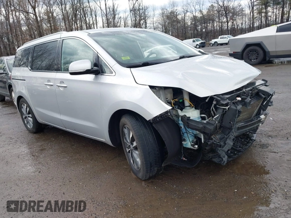 2016 Kia Sedona EX with VIN KNDMC5C13G6156874, listed as a IAAI auction lot 41458155 with 108,241 mi miles. Bid and sale history available at carsss.com. Image 1.