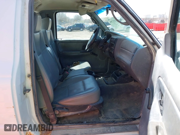 2009 Ford Ranger XL with VIN 1FTYR10D79PA64395, listed as a IAAI auction lot 42017096 with 266,934 mi miles. Bid and sale history available at carsss.com. Image 5.