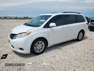 2013 Toyota Sienna XLE AAS with VIN 5TDYK3DC7DS317683, listed as a Copart auction lot 50976735 with 179,286 mi miles and Clean title. Bid and sale history available at DreamBid. Image 1.