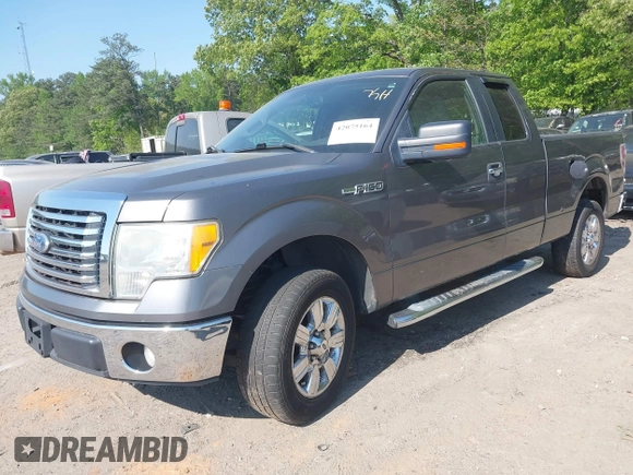2010 Ford F-150 XL with VIN 1FTEX1C84AFD38671, listed as a IAAI auction lot 42075164 with 196,527 mi miles. Bid and sale history available at carsss.com. Image 2.