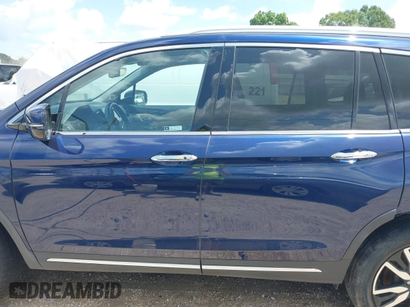 2022 Honda Pilot Touring 7-Passenger with VIN 5FNYF5H61NB019768, listed as a IAAI auction lot 42438780 with Not provided miles and . Bid and sale history available at DreamBid. Image 15.