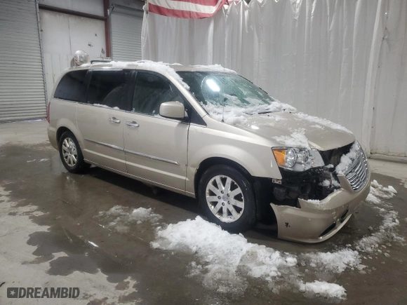 2015 Chrysler Town & Country Touring with VIN 2C4RC1BG3FR602274, listed as a Copart auction lot 45775155 with 136,714 mi miles and Clean Title. Bid and sale history available at carsss.com. Image 4.