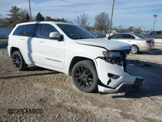 2018 Jeep Grand Cherokee Laredo E with VIN 1C4RJFAG6JC137155, listed as a IAAI auction lot 41391410 with 108,271 mi miles. Bid and sale history available at carsss.com. Image 1.