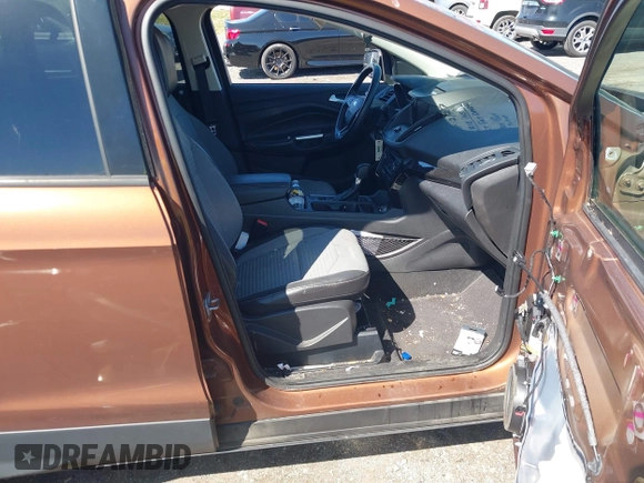2017 Ford Escape SE with VIN 1FMCU0G97HUB49124, listed as a IAAI auction lot 41775132 with 103,069 mi miles. Bid and sale history available at carsss.com. Image 5.