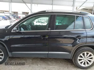 2017 Volkswagen Tiguan Wolfsburg Edition with VIN WVGRV7AX5HW501063, listed as a IAAI auction lot 42099362 with 76,597 mi miles and . Bid and sale history available at DreamBid. Image 14.