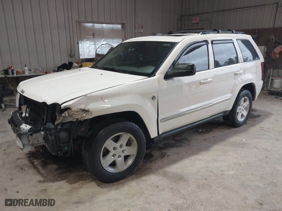 2007 Jeep Grand Cherokee Limited with VIN 1J8HR58217C552426, listed as a IAAI auction lot 41834106 with 130,537 mi miles. Bid and sale history available at carsss.com. Image 2.