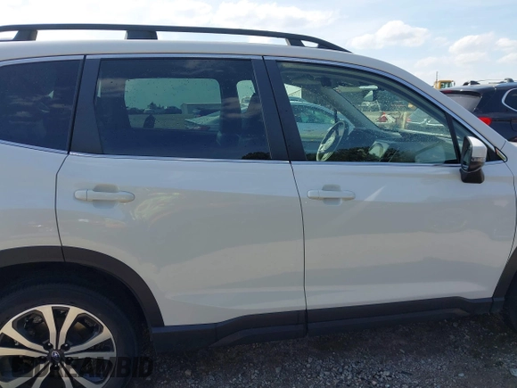 2022 Subaru Forester Limited with VIN JF2SKAPC3NH435825, listed as a IAAI auction lot 42080762 with 43,682 mi miles and . Bid and sale history available at DreamBid. Image 14.
