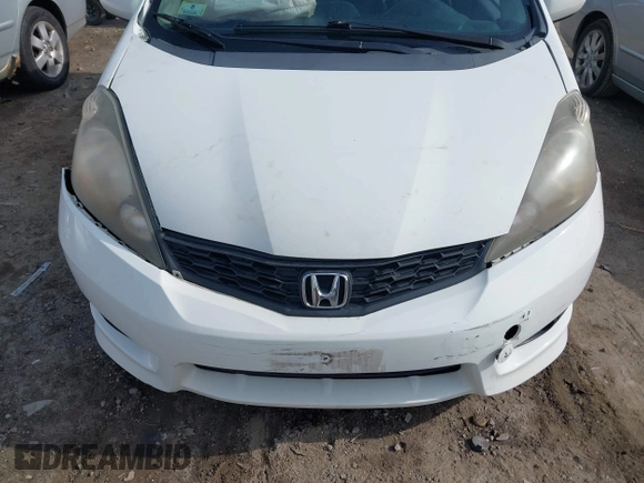 2013 Honda Fit Sport with VIN JHMGE8H5XDC004168, listed as a IAAI auction lot 42041306 with 107,459 mi miles. Bid and sale history available at carsss.com. Image 6.