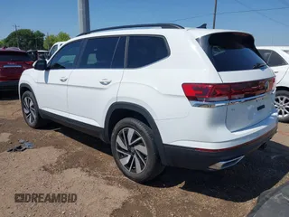 2025 Volkswagen Atlas SE with VIN 1V2JR2CA7SC514986, listed as a IAAI auction lot 42003723 with 4,995 mi miles and . Bid and sale history available at DreamBid. Image 3.