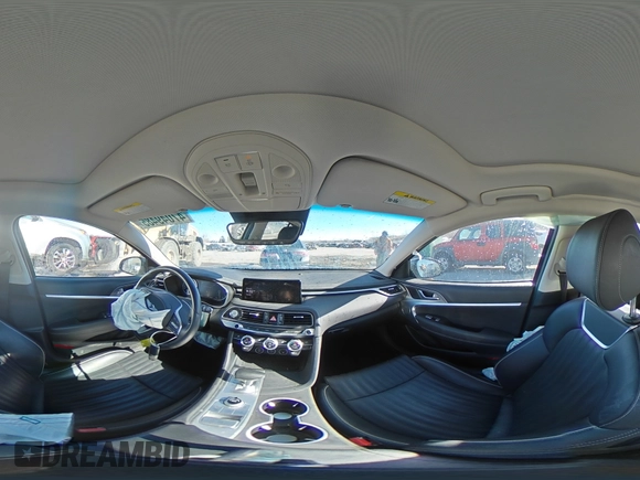 2022 Genesis G70 2.0T z VIN KMTG34TA5NU085937, wystawiony jako Copart lot #47049485 z przebiegiem 25 470 mil mil oraz Szkoda całkowita • Salvage title. Historia ofert i sprzedaży dostępna na DreamBid. Obrazek 14.