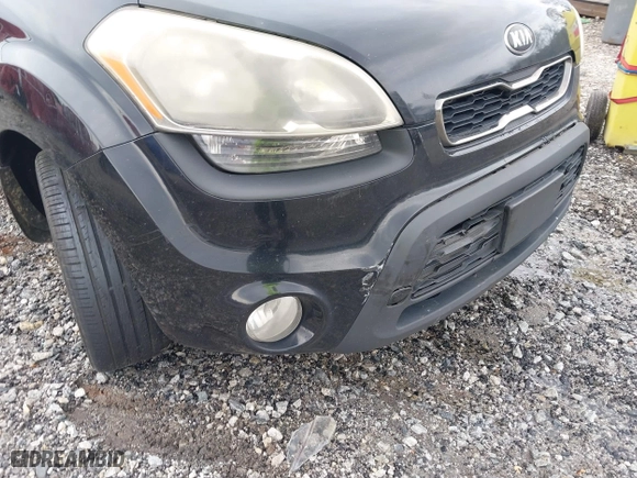 2013 Kia Soul + with VIN KNDJT2A63D7509717, listed as a IAAI auction lot 41910128 with 245,025 mi miles. Bid and sale history available at carsss.com. Image 12.