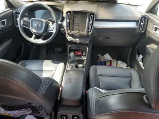 2019 Volvo XC40 Momentum с VIN YV4162UKXK2060334, выставлен на аукционе Copart как лот 55157335 с пробегом Не указан миль и Списание • Salvage title. История ставок и продаж доступна на DreamBid. Изображение 8.