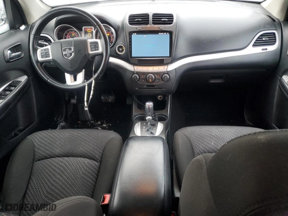 2019 Dodge Journey SE with VIN 3C4PDCBB4KT804018, listed as a Copart auction lot 88348715 with 121,563 mi miles and Salvage Title. Bid and sale history available at carsss.com. Image 8.