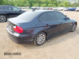 2007 BMW 3 Series 328i with VIN WBAVA33597PV66894, listed as a IAAI auction lot 42407280 with 160,527 mi miles and . Bid and sale history available at DreamBid. Image 4.