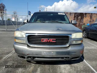 2000 GMC Yukon XL SLT with VIN 3GKFK16T3YG132578, listed as a Copart auction lot 43874005 with 178,895 mi miles and Salvage Title. Bid and sale history available at carsss.com. Image 5.