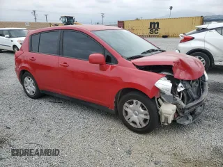 2011 Nissan Versa S z VIN 3N1BC1CP3BL418656, wystawiony jako Copart lot #53477285 z przebiegiem 185 518 mil mil oraz Szkoda całkowita • Salvage title. Historia ofert i sprzedaży dostępna na DreamBid. Obrazek 4.
