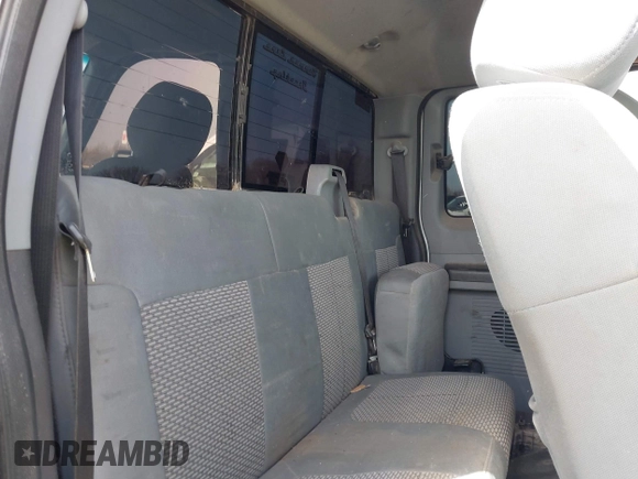 2013 Ford F-250 XL with VIN 1FT7X2BT1DEA74405, listed as a IAAI auction lot 41742953 with 443,862 mi miles and . Bid and sale history available at DreamBid. Image 8.