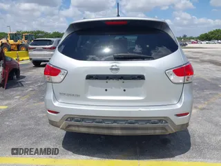 2016 Nissan Pathfinder SV with VIN 5N1AR2MN5GC647848, listed as a IAAI auction lot 42178328 with 155,942 mi miles. Bid and sale history available at carsss.com. Image 16.