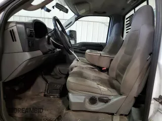 2007 Ford F-250 XL with VIN 1FTNF21587EA67193, listed as a Copart auction lot 86697654 with 196,359 mi miles and Salvage Title. Bid and sale history available at DreamBid. Image 7.