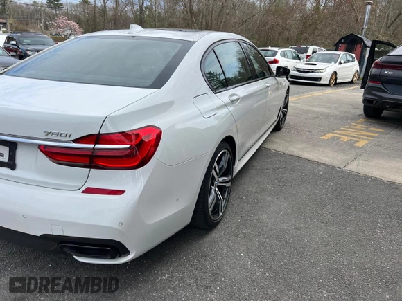 2018 BMW 7 Series 750i xDrive with VIN WBA7F2C55JB238347, listed as a Copart auction lot 54362255 with 63,360 mi miles and Clean Title. Bid and sale history available at carsss.com. Image 4.