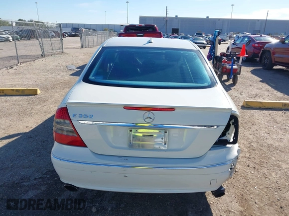 2007 Mercedes-Benz E 350 with VIN WDBUF56X47B042749, listed as a IAAI auction lot 40940065 with 156,848 mi miles and . Bid and sale history available at carsss.com. Image 17.