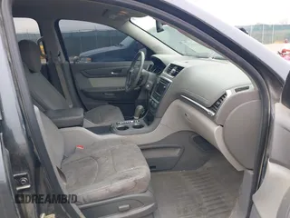 2014 GMC Acadia SLE with VIN 1GKKVPKD4EJ241701, listed as a IAAI auction lot 40790474 with 143,554 mi miles and . Bid and sale history available at carsss.com. Image 5.