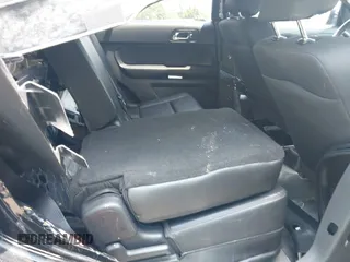 2017 Ford Police Interceptor Utility z VIN 1FM5K8AR6HGC26411, wystawiony jako IAAI lot #42685189 z przebiegiem 75 687 mil mil oraz . Historia ofert i sprzedaży dostępna na DreamBid. Obrazek 8.
