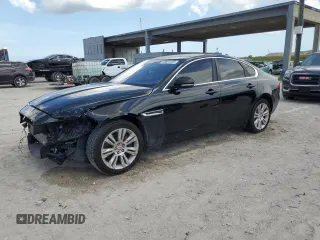2016 Jaguar XF 35t Premium z VIN SAJBD4BV5GCY21523, wystawiony jako Copart lot #58804185 z przebiegiem 121 631 mil mil oraz Tytuł czysty. Historia ofert i sprzedaży dostępna na DreamBid. Obrazek 1.