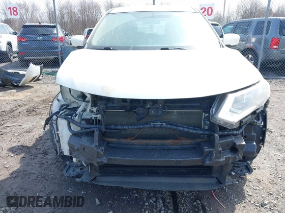 2017 Nissan Rogue SV with VIN KNMAT2MV1HP533572, listed as a IAAI auction lot 41999948 with 190,216 mi miles. Bid and sale history available at carsss.com. Image 6.