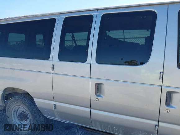 1999 Ford Econoline Passenger XL с VIN 1FBSS31S1XHC00521, выставлен на аукционе IAAI как лот 41629239 с пробегом 127 085 миль миль и . История ставок и продаж доступна на DreamBid. Изображение 8.
