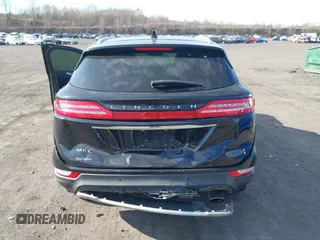2019 Lincoln MKC Reserve with VIN 5LMCJ3D96KUL46773, listed as a IAAI auction lot 42064234 with 70,176 mi miles and . Bid and sale history available at DreamBid. Image 17.