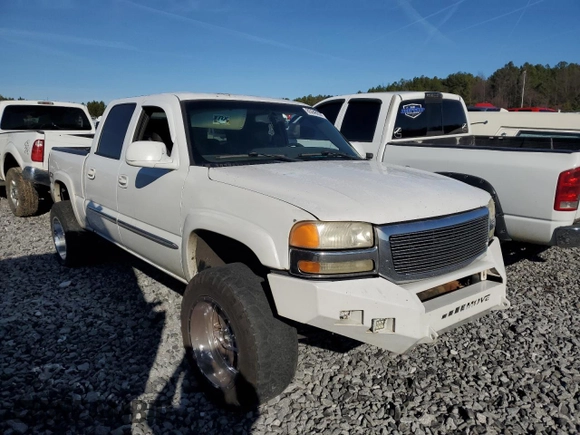 2005 GMC Sierra 1500 SLT z VIN 2GTEK13T451173124, wystawiony jako Copart lot #85948624 z przebiegiem Nie podano mil oraz Szkoda całkowita • Salvage title. Historia ofert i sprzedaży dostępna na DreamBid. Obrazek 1.