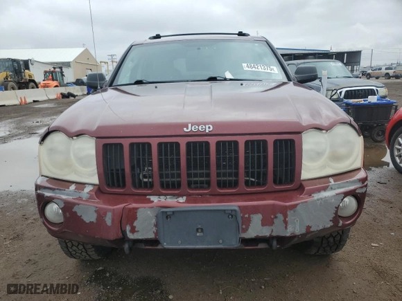 2007 Jeep Grand Cherokee Laredo with VIN 1J8HR48P27C525645, listed as a Copart auction lot 48421375 with 195,910 mi miles and Salvage Title. Bid and sale history available at carsss.com. Image 5.