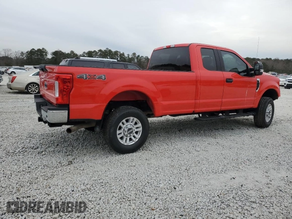 2018 Ford F-250 XL z VIN 1FT7X2B63JEC97549, wystawiony jako Copart lot #89342415 z przebiegiem 71 897 mil mil oraz Szkoda całkowita • Salvage title. Historia ofert i sprzedaży dostępna na DreamBid. Obrazek 3.