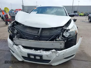 2018 Nissan Altima SR with VIN 1N4AL3AP3JC290863, listed as a IAAI auction lot 41933628 with 121,771 mi miles and . Bid and sale history available at carsss.com. Image 12.