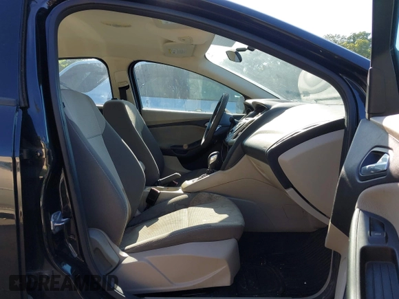 2013 Ford Focus SE z VIN 1FADP3F25DL115727, wystawiony jako IAAI lot #42609895 z przebiegiem 163 749 mil mil oraz . Historia ofert i sprzedaży dostępna na DreamBid. Obrazek 5.