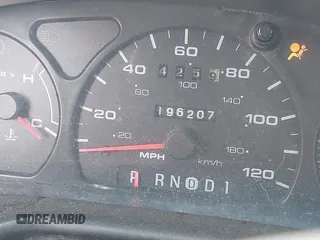 2002 Ford Taurus SES Standard with VIN 1FAFP55U52G135781, listed as a IAAI auction lot 41520037 with 196,207 mi miles. Bid and sale history available at carsss.com. Image 15.