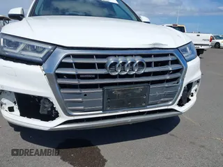 2018 Audi Q5 Premium Plus z VIN WA1BNAFY0J2239383, wystawiony jako IAAI lot #42384069 z przebiegiem 44 069 mil mil oraz . Historia ofert i sprzedaży dostępna na DreamBid. Obrazek 6.