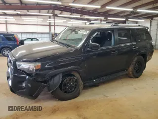 2021 Toyota 4Runner SR5 с VIN JTEMU5JR5M5933445, выставлен на аукционе Copart как лот 45854155 с пробегом 77 153 миль миль и Списание • Salvage title. История ставок и продаж доступна на DreamBid. Изображение 1.