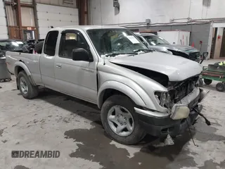 2004 Toyota Tacoma with VIN 5TEWN72N24Z344478, listed as a IAAI auction lot 41548440 with 204,448 mi miles and . Bid and sale history available at DreamBid. Image 1.