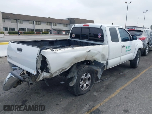 2006 Toyota Tacoma PreRunner with VIN 5TETU62N56Z318847, listed as a IAAI auction lot 42415495 with 217,994 mi miles and . Bid and sale history available at DreamBid. Image 4.