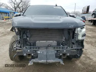2022 Chevrolet Silverado 1500 LT with VIN 3GCPACEK4NG589130, listed as a Copart auction lot 43609115 with 26,571 mi miles and Salvage Title. Bid and sale history available at carsss.com. Image 5.