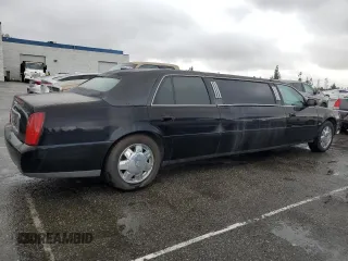 2005 Cadillac DeVille Limousine z VIN 1GEEH90Y05U550363, wystawiony jako Copart lot #55697945 z przebiegiem 47 196 mil mil oraz Czysty tytuł • Clean title. Historia ofert i sprzedaży dostępna na DreamBid. Obrazek 3.