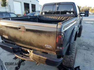 2003 Ford Super Duty F-250 XL with VIN 1FTNX21L93EA00852, listed as a Copart auction lot 84657324 with Not Provided miles and Clean Title. Bid and sale history available at carsss.com. Image 6.