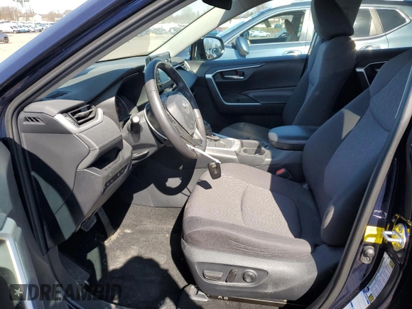 2019 Toyota RAV4 XLE with VIN 2T3P1RFV8KW059704, listed as a Copart auction lot 51497375 with 35,631 mi miles and Salvage Title. Bid and sale history available at carsss.com. Image 7.