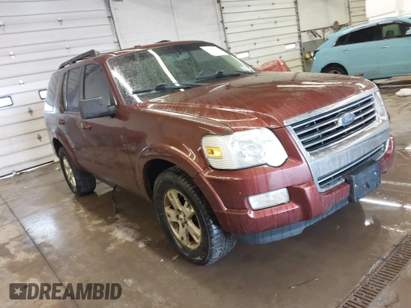 2010 Ford Explorer z VIN 1FMEU7D89AUB13941, wystawiony jako IAAI lot #41651307 z przebiegiem 201 322 mil mil oraz . Historia ofert i sprzedaży dostępna na DreamBid. Obrazek 1.