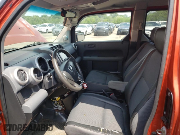 2003 Honda Element EX z VIN 5J6YH28543L031207, wystawiony jako Copart lot #62217915 z przebiegiem 207 007 mil mil oraz Czysty tytuł • Clean title. Historia ofert i sprzedaży dostępna na DreamBid. Obrazek 7.
