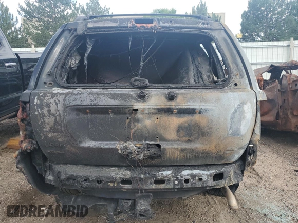 2004 Jeep Grand Cherokee Limited with VIN 1J8GW58J34C363977, listed as a Copart auction lot 61049485 with 162,329 mi miles and Salvage title. Bid and sale history available at DreamBid. Image 6.