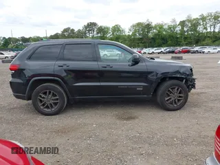 2016 Jeep Grand Cherokee Laredo z VIN 1C4RJFAG6GC475857, wystawiony jako IAAI lot #42311448 z przebiegiem 106 472 mil mil oraz . Historia ofert i sprzedaży dostępna na DreamBid. Obrazek 13.